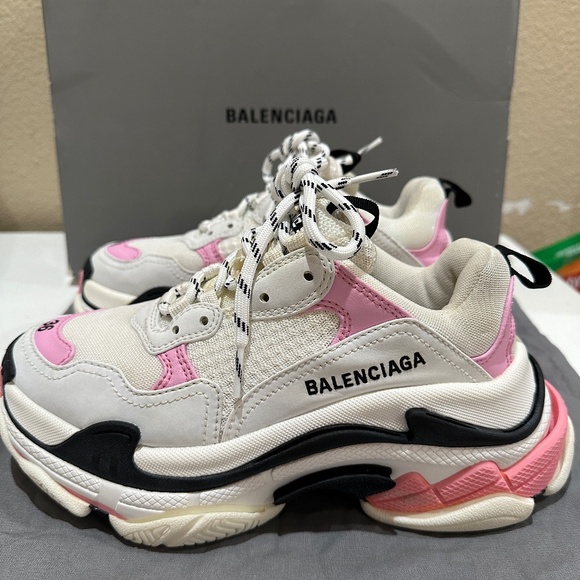 Balenciaga Triple S Sneakers - Picture 1 of 3